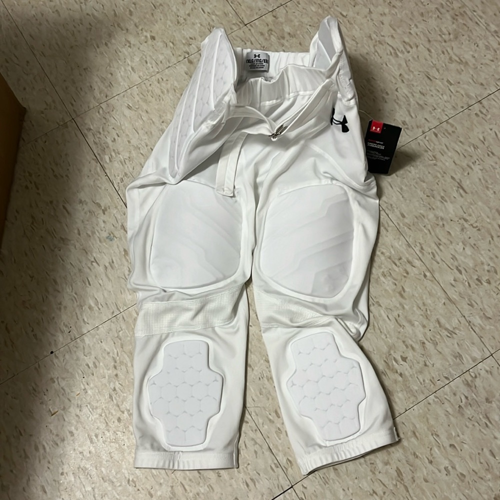 BRAND NEW W/ TAG UNDER ARMOUR YOUTH INTEGRATED FOOTBALL PANTS